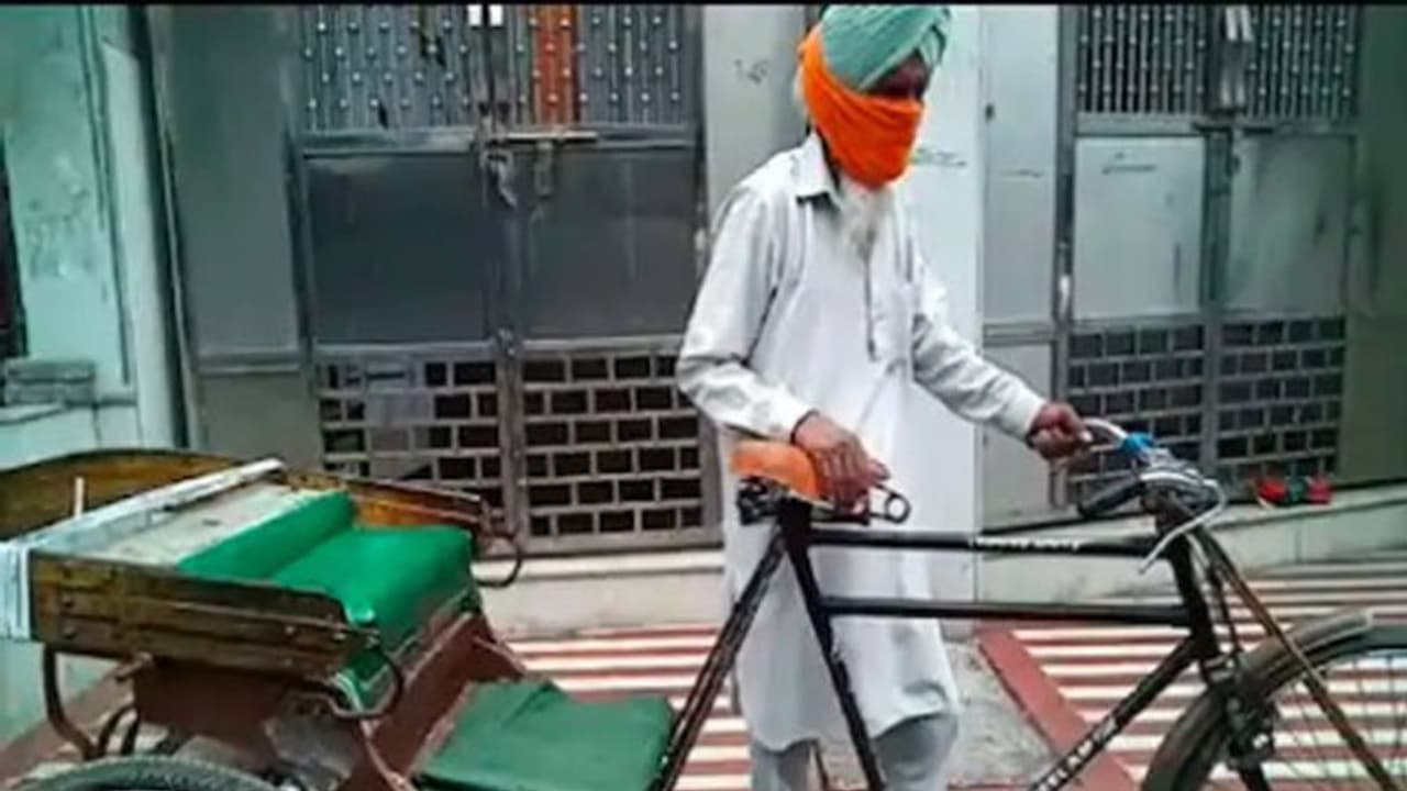 गिरफ्तार खालिस्तानी आतंकी के पिता रिक्शा चलाकर करते हैं गुजारा, बेटे को बताया बेगुनाह गिरफ्तार खालिस्तानी आतंकी के पिता रिक्शा चलाकर करते हैं गुजारा, बेटे को बताया बेगुनाह