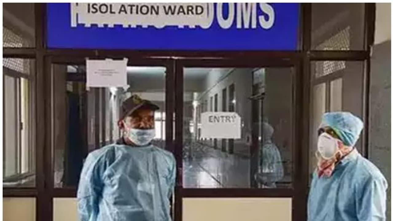 തിരുവനന്തപുരത്ത് ഇന്ന് രോഗം സ്ഥിരീകരിച്ച 14 പേരും പുറത്ത് നിന്ന് വന്നവർ; ആറ് പേർ സ്ത്രീകൾ തിരുവനന്തപുരത്ത് ഇന്ന് രോഗം സ്ഥിരീകരിച്ച 14 പേരും പുറത്ത് നിന്ന് വന്നവർ; ആറ് പേർ സ്ത്രീകൾ