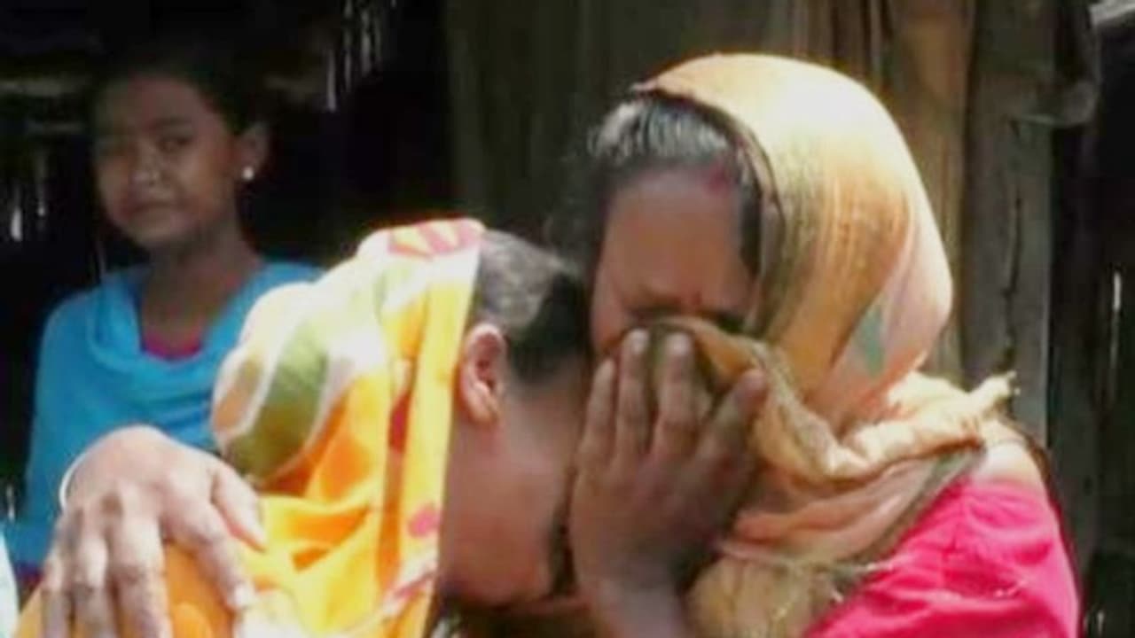 হোম কোয়ারেন্টাইনে থাকা নিয়ে বচসা, পরিযায়ী শ্রমিকের মারে মৃত্যু প্রতিবাদীর হোম কোয়ারেন্টাইনে থাকা নিয়ে বচসা, পরিযায়ী শ্রমিকের মারে মৃত্যু প্রতিবাদীর