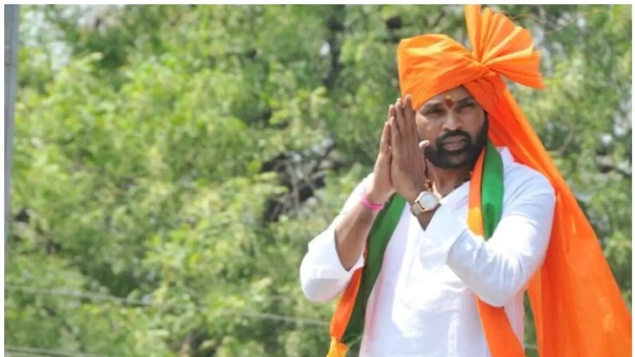 ಬಳ್ಳಾರಿ ಜಿಲ್ಲಾ ಉಸ್ತುವಾರಿ ಮೇಲೆ ರಾಮುಲು ಕಣ್ಣು..? ಬಳ್ಳಾರಿ ಜಿಲ್ಲಾ ಉಸ್ತುವಾರಿ ಮೇಲೆ ರಾಮುಲು ಕಣ್ಣು..?