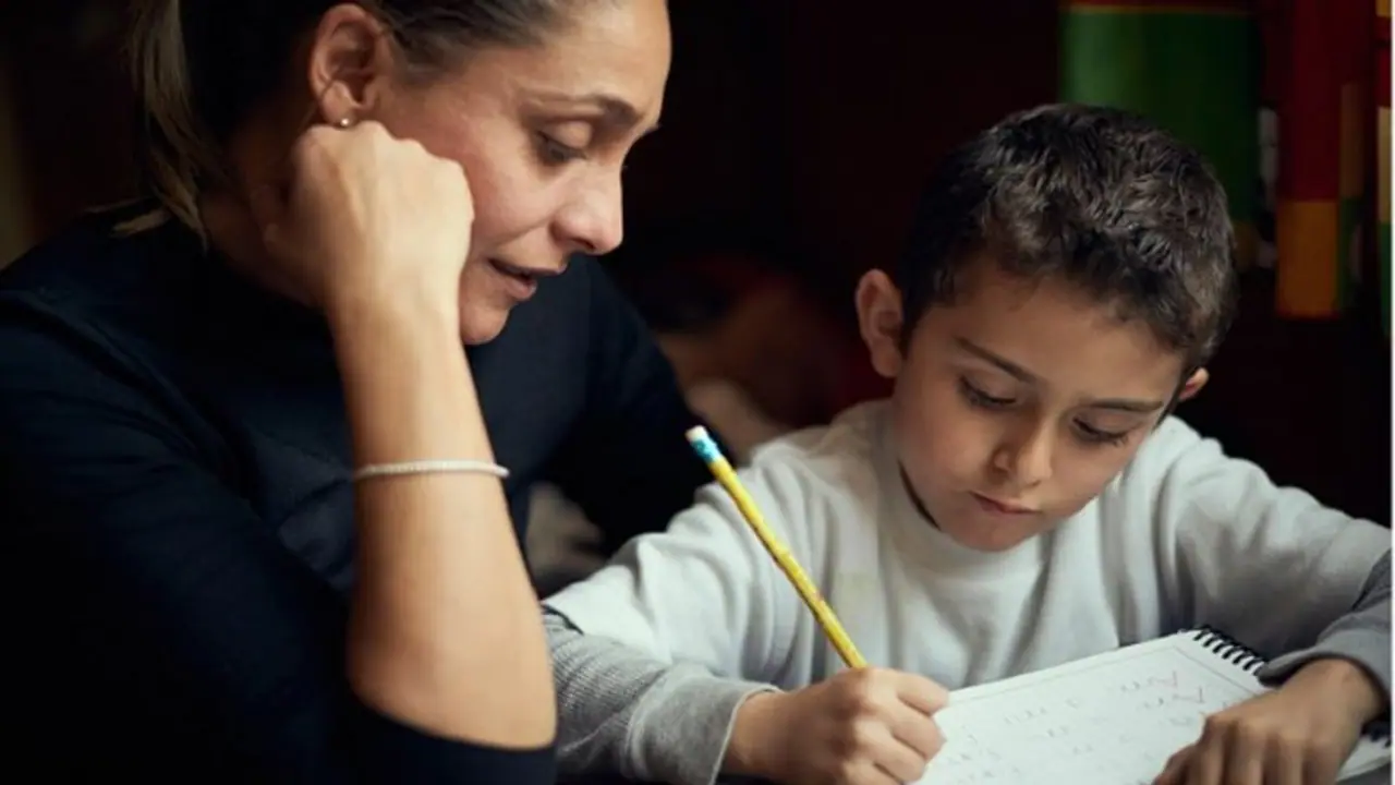 अगर बच्चे पढ़ाई से कतराते हैं तो अपनाएं ये 5 टिप्स, साबित होंगे कारगर अगर बच्चे पढ़ाई से कतराते हैं तो अपनाएं ये 5 टिप्स, साबित होंगे कारगर