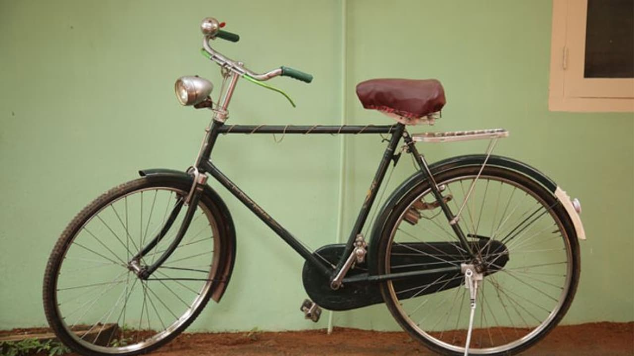 লকডাউনের মধ্যে ডাকাতি করতে সাইকেলে পারি ৬০০ কিলোমিটার, উত্তরপাড়ায় শোরগোল লকডাউনের মধ্যে ডাকাতি করতে সাইকেলে পারি ৬০০ কিলোমিটার, উত্তরপাড়ায় শোরগোল