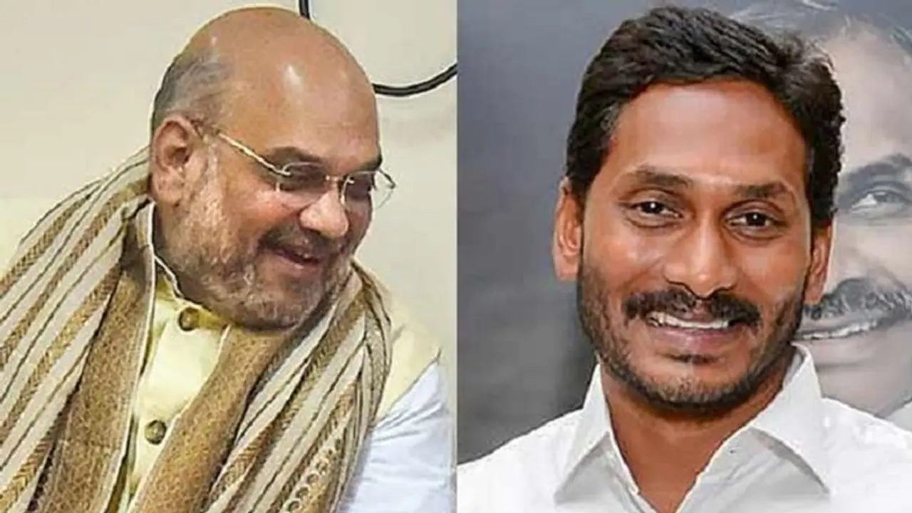 కేంద్ర హోంశాఖ మంత్రి అమిత్ షాతో ఏపీ సీఎం జగన్ భేటీ: కీలకాంశాలపై చర్చ కేంద్ర హోంశాఖ మంత్రి అమిత్ షాతో ఏపీ సీఎం జగన్ భేటీ: కీలకాంశాలపై చర్చ