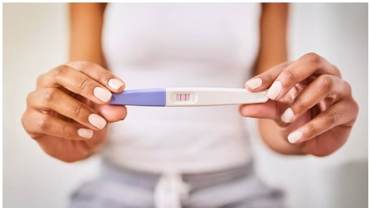 ഗർഭിണിയാണോ അല്ലയോ; തുടക്കത്തിൽ കാണുന്ന ചില ലക്ഷണങ്ങൾ, ഡോക്ടർ പറയുന്നു ഗർഭിണിയാണോ അല്ലയോ; തുടക്കത്തിൽ കാണുന്ന ചില ലക്ഷണങ്ങൾ, ഡോക്ടർ പറയുന്നു