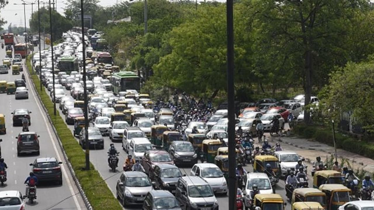 দৈনিক আক্রান্তের সংখ্যায় ফের নতুন রেকর্ড দেশের, চিনকে একাই টপকে গেল মহারাষ্ট্র দৈনিক আক্রান্তের সংখ্যায় ফের নতুন রেকর্ড দেশের, চিনকে একাই টপকে গেল মহারাষ্ট্র