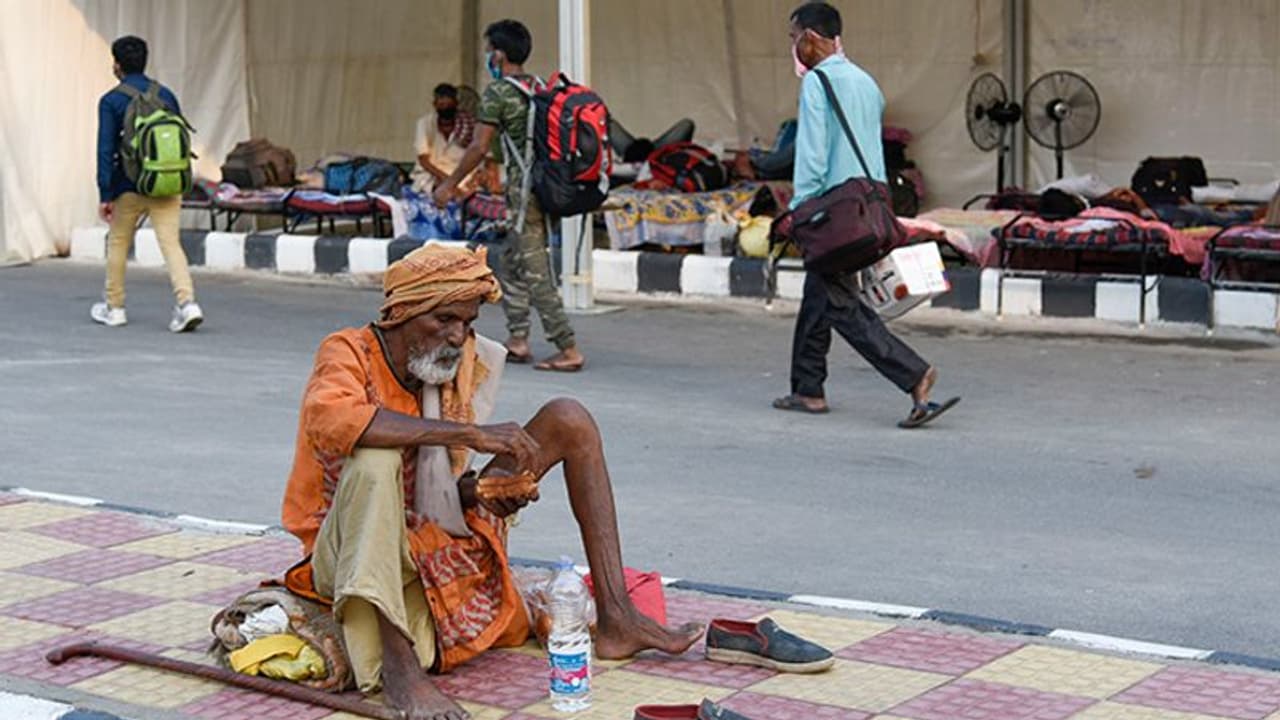 ವಲಸಿಗರನ್ನು ತವರಿಗೆ ಕಳಿಸಲು 15 ದಿನ ಟೈಮ್‌!