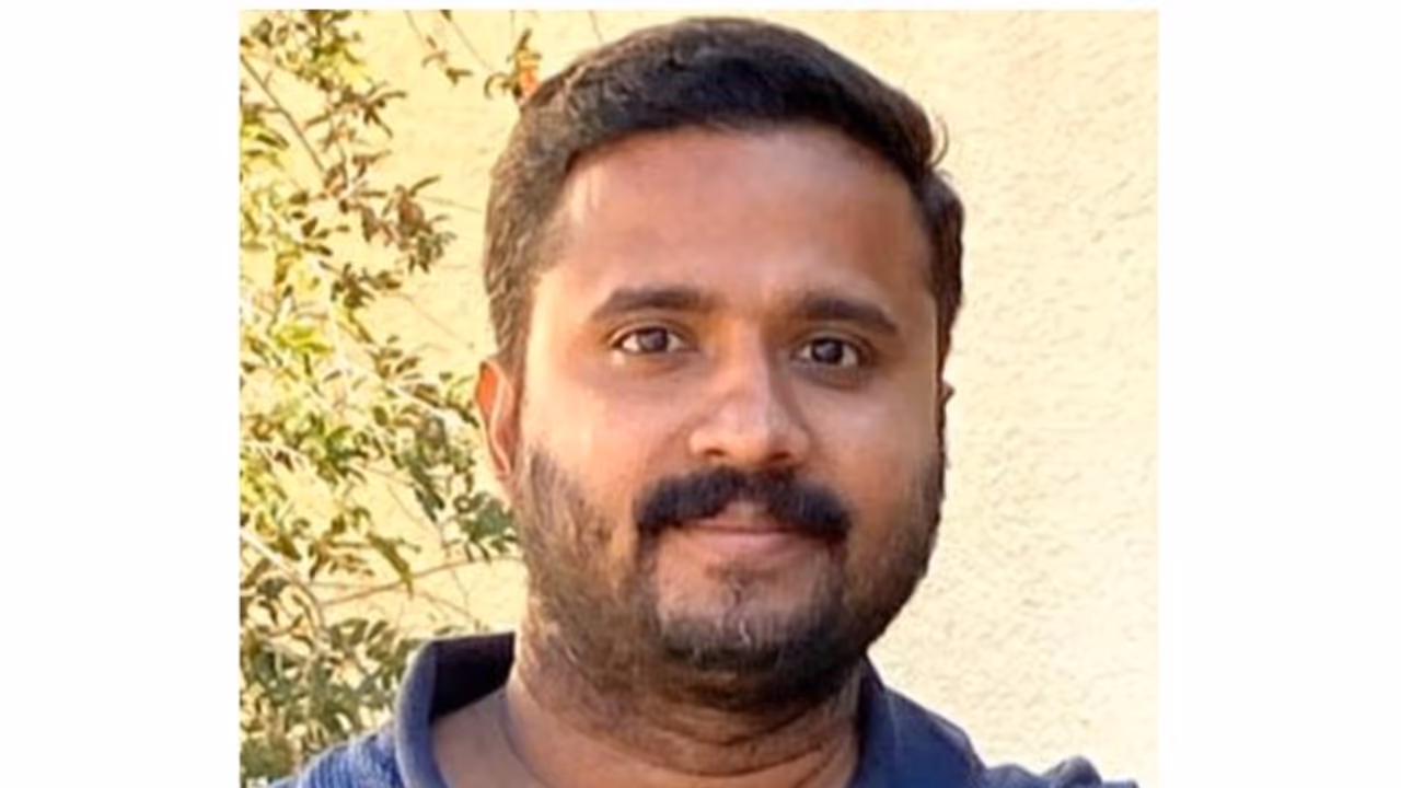 പ്രവാസി മലയാളി യുവാവ് ഹൃദയാഘാതം മൂലം മരണപ്പെട്ടു പ്രവാസി മലയാളി യുവാവ് ഹൃദയാഘാതം മൂലം മരണപ്പെട്ടു