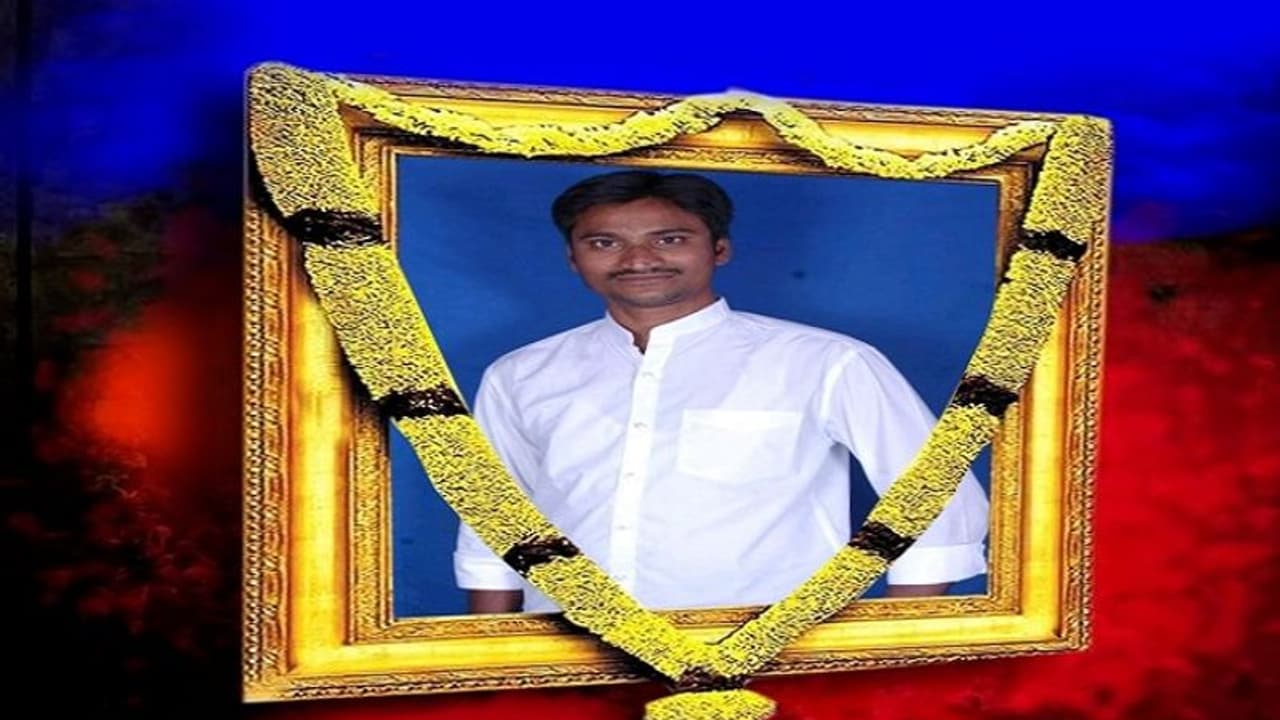 లవ్ అఫైర్: సిరిసిల్లలో యువకుడి ఆత్మహత్య, సూసైడ్ నోట్ లో ఇలా..