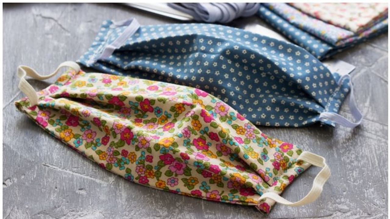 തുണി മാസ്ക് ഉപയോഗിച്ച ശേഷം ചൂടുവെള്ളത്തിൽ കഴുകിയില്ലെങ്കിൽ; ഡോക്ടർ പറയുന്നു തുണി മാസ്ക് ഉപയോഗിച്ച ശേഷം ചൂടുവെള്ളത്തിൽ കഴുകിയില്ലെങ്കിൽ; ഡോക്ടർ പറയുന്നു