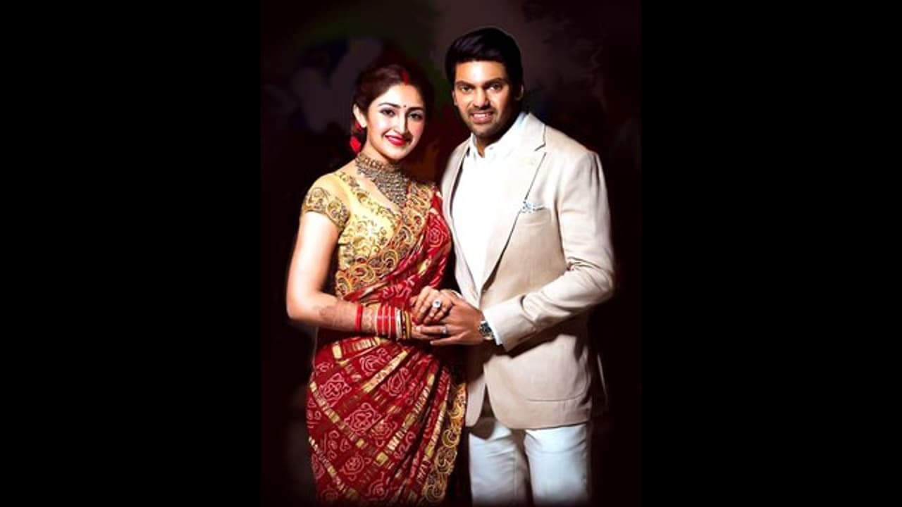 நடிகர் ஆர்யா மனைவி சாயிஷா கர்ப்பம்?... கோலிவுட்டில் தீயாய் பரவும் செய்தி...! நடிகர் ஆர்யா மனைவி சாயிஷா கர்ப்பம்?... கோலிவுட்டில் தீயாய் பரவும் செய்தி...!