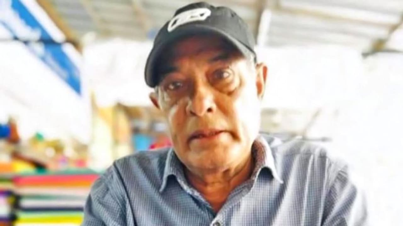 ये दुआ है मेरी रब से तुझे आशिकों.. के गीतकार अनवर सागर का निधन, 70 की उम्र में ली अंतिम सांस ये दुआ है मेरी रब से तुझे आशिकों.. के गीतकार अनवर सागर का निधन, 70 की उम्र में ली अंतिम सांस