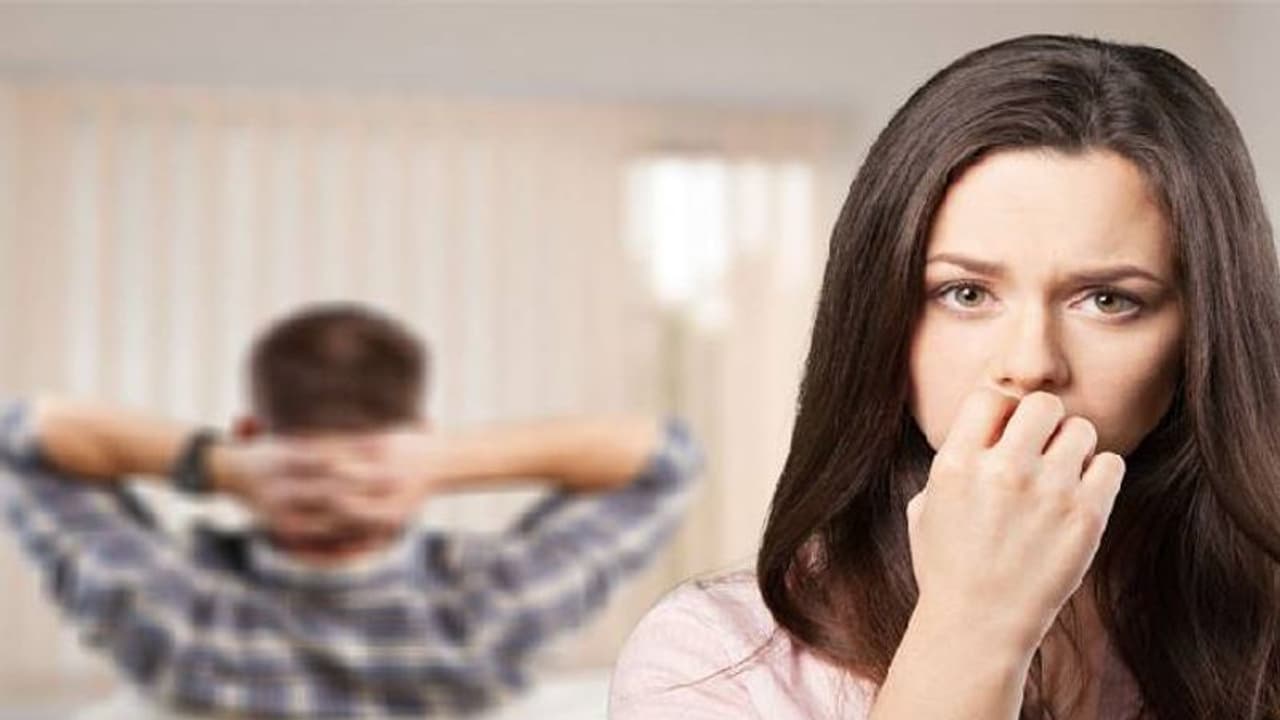 പങ്കാളി നിങ്ങളുടെ ബന്ധത്തില് അരക്ഷിതത്വം അനുഭവിക്കുന്നുണ്ടോ? അറിയാം ഈ ലക്ഷണങ്ങള്... പങ്കാളി നിങ്ങളുടെ ബന്ധത്തില് അരക്ഷിതത്വം അനുഭവിക്കുന്നുണ്ടോ? അറിയാം ഈ ലക്ഷണങ്ങള്...