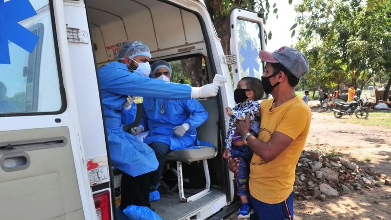 পর্যাপ্ত কিট এলেই র‍্যানডম চলবে, আপাতত আক্রান্তের পাশের বাড়িতেও করোনা পরীক্ষা করবে পুরসভা