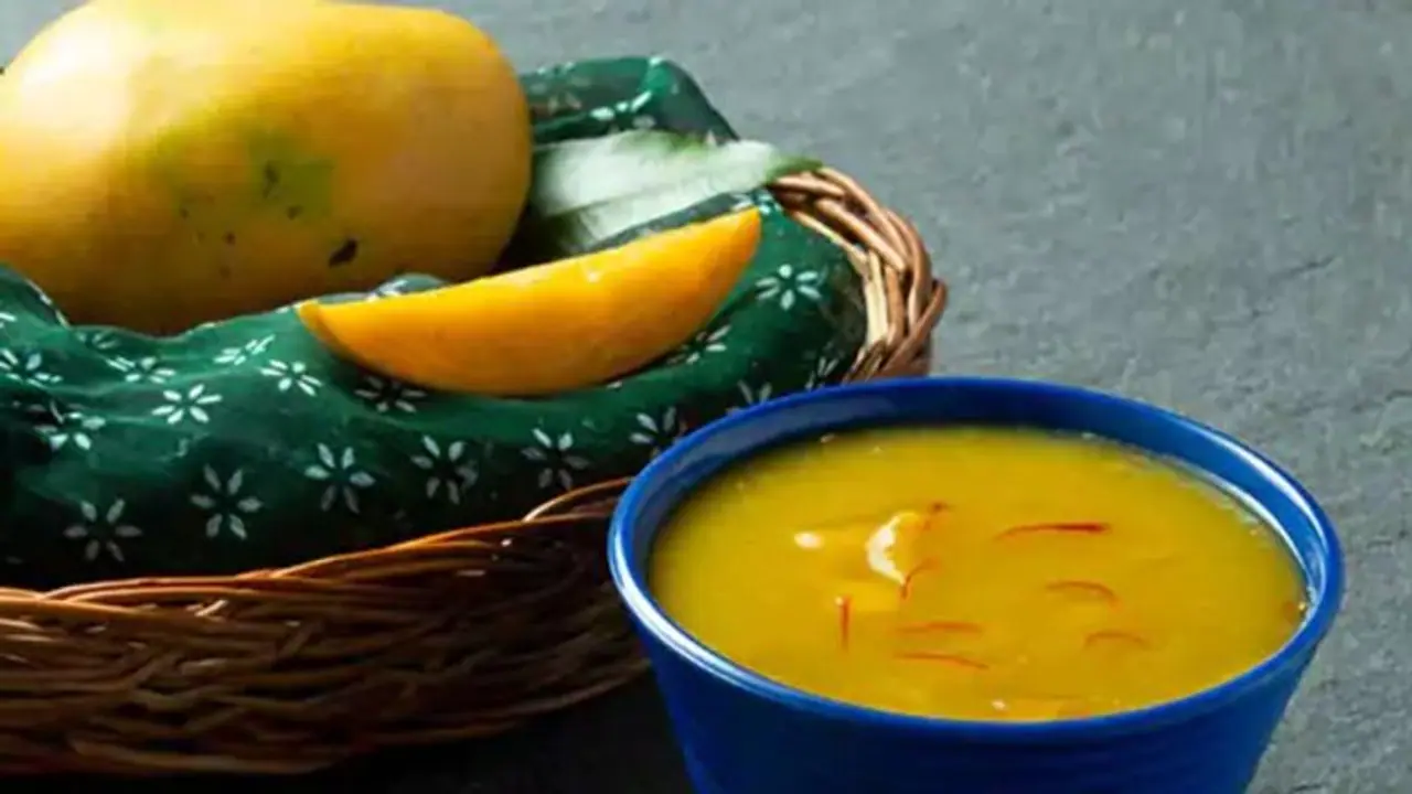 മാമ്പഴക്കാലമല്ലേ, മധുരവും എരിവുമുള്ള ഒരു കിടിലന് സോസ് തയ്യാറാക്കിയാലോ? മാമ്പഴക്കാലമല്ലേ, മധുരവും എരിവുമുള്ള ഒരു കിടിലന് സോസ് തയ്യാറാക്കിയാലോ?