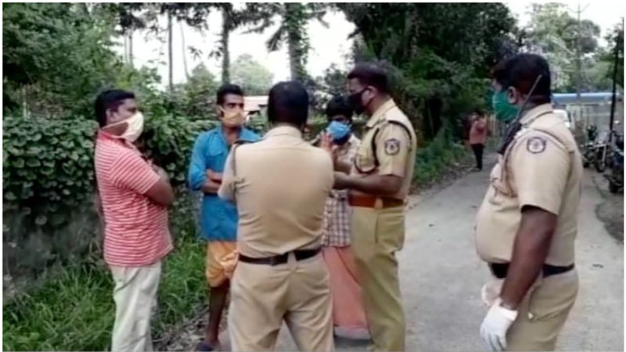 കൊല്ലത്ത് മദ്യലഹരിയില് യുവാവ് സുഹൃത്തിനെ മര്ദ്ദിച്ച് കൊലപ്പെടുത്തി കൊല്ലത്ത് മദ്യലഹരിയില് യുവാവ് സുഹൃത്തിനെ മര്ദ്ദിച്ച് കൊലപ്പെടുത്തി