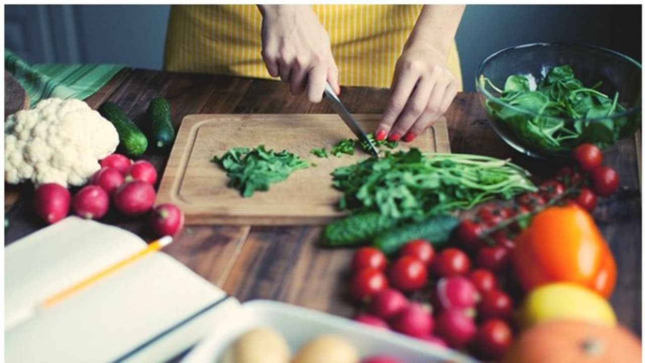 എല്ലുകളുടെ ബലത്തിന് കഴിക്കേണ്ട മൂന്ന് ഭക്ഷണങ്ങൾ എല്ലുകളുടെ ബലത്തിന് കഴിക്കേണ്ട മൂന്ന് ഭക്ഷണങ്ങൾ