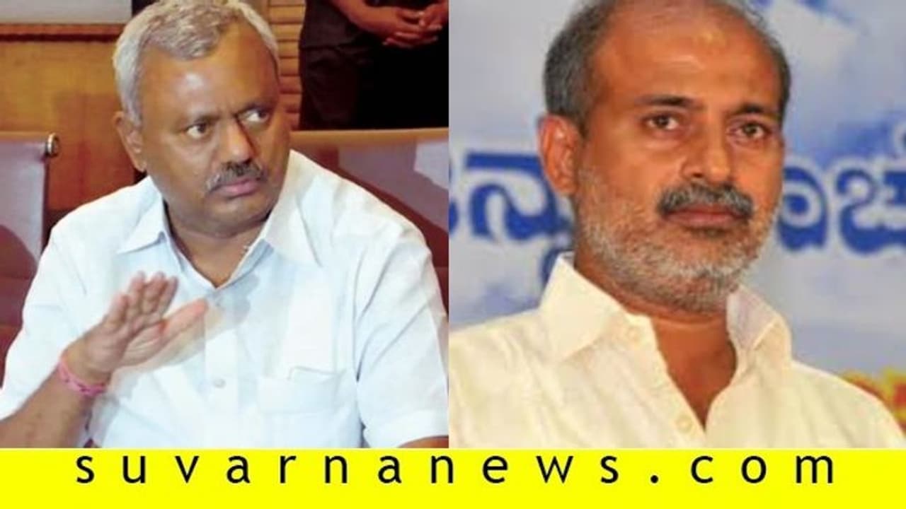 ಉಸ್ತುವಾರಿ ಸಚಿವರ ಗಮನಕ್ಕೆ ಬಾರದೆ ವರ್ಗಾವಣೆ ದಂಧೆ ಉಸ್ತುವಾರಿ ಸಚಿವರ ಗಮನಕ್ಕೆ ಬಾರದೆ ವರ್ಗಾವಣೆ ದಂಧೆ