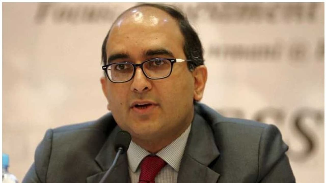 പ്രവാസികള് വിമാന ടിക്കറ്റിനായി ദുബായിലെ ഇന്ത്യന് കോണ്സുലേറ്റിലേക്ക് വരേണ്ടതില്ല; വീഡിയോയുമായി അധികൃതര് പ്രവാസികള് വിമാന ടിക്കറ്റിനായി ദുബായിലെ ഇന്ത്യന് കോണ്സുലേറ്റിലേക്ക് വരേണ്ടതില്ല; വീഡിയോയുമായി അധികൃതര്