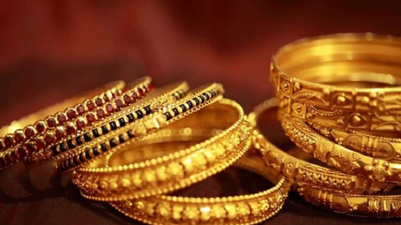 Gold Rate Today: പുതച്ചുമൂടി ഉറങ്ങി സ്വർണവില; രണ്ടാം ദിനവും മാറ്റമില്ല Gold Rate Today: പുതച്ചുമൂടി ഉറങ്ങി സ്വർണവില; രണ്ടാം ദിനവും മാറ്റമില്ല
