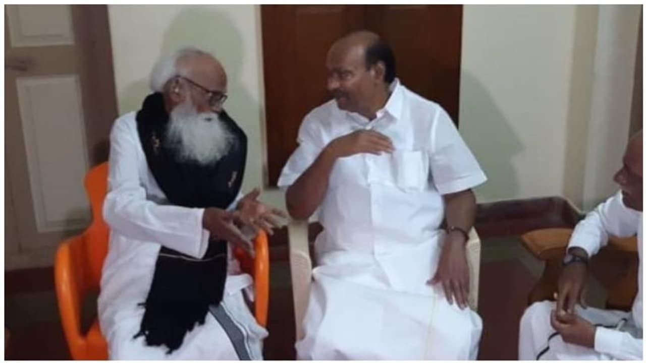 கொரோனாவை விட மோசமான நச்சுக்கிருமிகள்... மிகவும் ஆபத்தானவர்கள்... கொந்தளிக்கும் ராமதாஸ்..! கொரோனாவை விட மோசமான நச்சுக்கிருமிகள்... மிகவும் ஆபத்தானவர்கள்... கொந்தளிக்கும் ராமதாஸ்..!