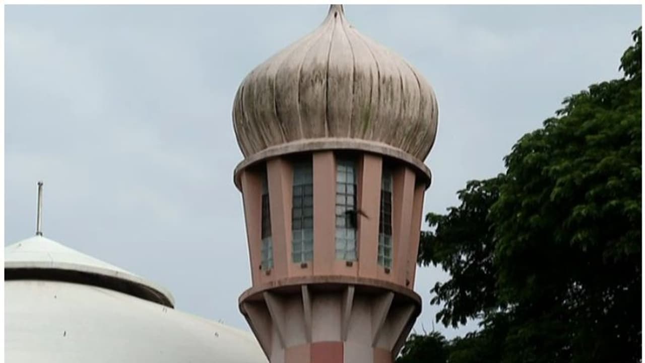 മാര്ഗനിര്ദേശം പാലിക്കാന് കഴിയില്ല; ഉടന് തുറക്കേണ്ടതില്ലെന്ന നിലപാട് എടുത്ത് കൂടുതല് പള്ളികള് മാര്ഗനിര്ദേശം പാലിക്കാന് കഴിയില്ല; ഉടന് തുറക്കേണ്ടതില്ലെന്ന നിലപാട് എടുത്ത് കൂടുതല് പള്ളികള്