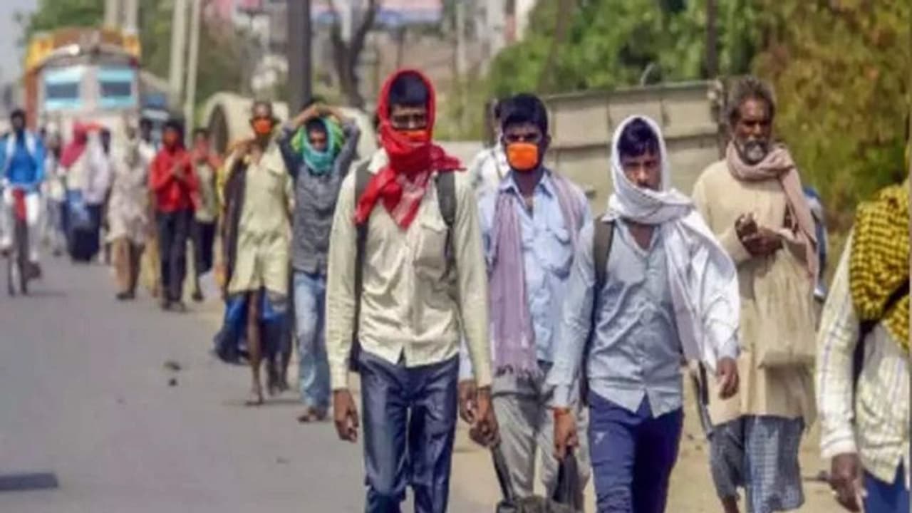 'ಕೊರೋನಾ ಸ್ಫೋಟಕ್ಕೆ ವಲಸೆ ಕಾರ್ಮಿಕರೇ ಕಾರಣ' 'ಕೊರೋನಾ ಸ್ಫೋಟಕ್ಕೆ ವಲಸೆ ಕಾರ್ಮಿಕರೇ ಕಾರಣ'