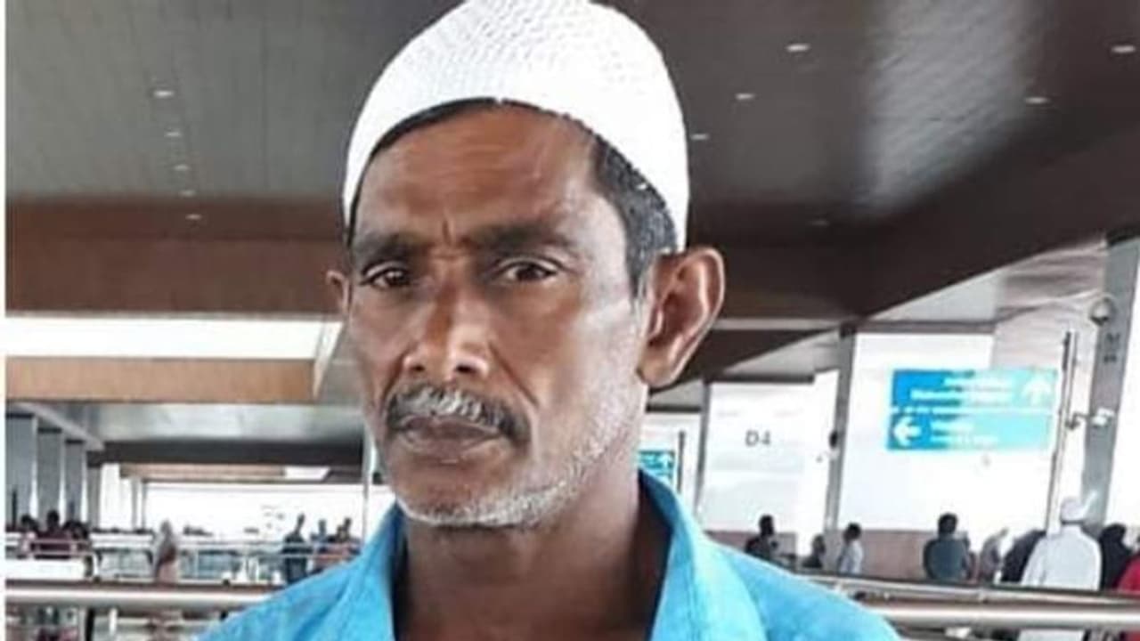 മരത്തിൽ നിന്ന് വീണ് ചികിത്സയിലായിരുന്ന മരംവെട്ട് തൊഴിലാളി മരിച്ചു മരത്തിൽ നിന്ന് വീണ് ചികിത്സയിലായിരുന്ന മരംവെട്ട് തൊഴിലാളി മരിച്ചു