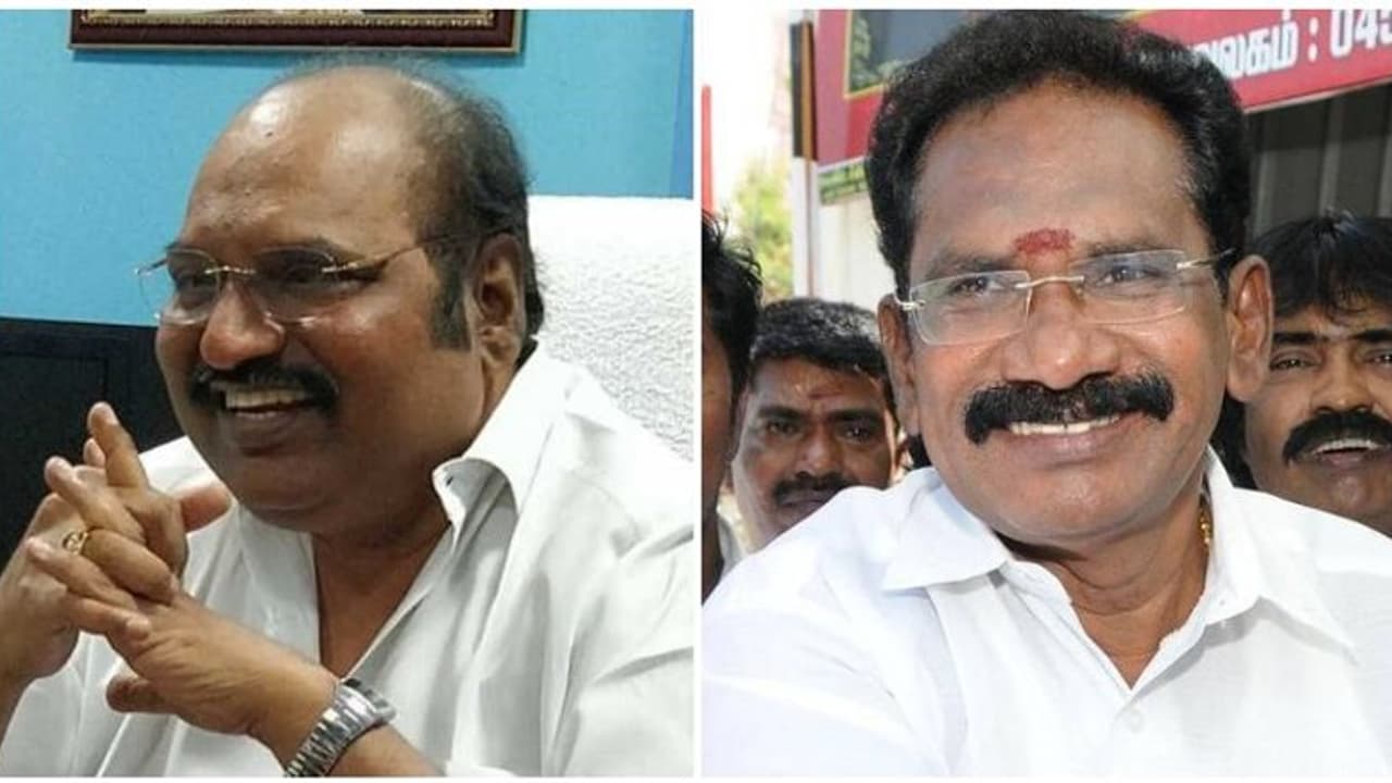 திமுக எம்எல்ஏ ஜெ.அன்பழகன் திராவிட இயக்கத்தின் சொத்து..அவருக்கு எல்லா உதவியும் செய்வோம்..செல்லூர் ராஜூ பொளேர்! திமுக எம்எல்ஏ ஜெ.அன்பழகன் திராவிட இயக்கத்தின் சொத்து..அவருக்கு எல்லா உதவியும் செய்வோம்..செல்லூர் ராஜூ பொளேர்!