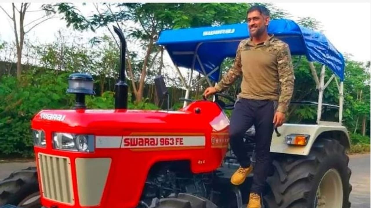 ஸ்வராஜ் டிராக்டர்களின் பிராண்ட் அம்பாசிடராக தோனிக்கு வரவேற்பு ஆனந்த் மஹிந்திரா! ஸ்வராஜ் டிராக்டர்களின் பிராண்ட் அம்பாசிடராக தோனிக்கு வரவேற்பு ஆனந்த் மஹிந்திரா!