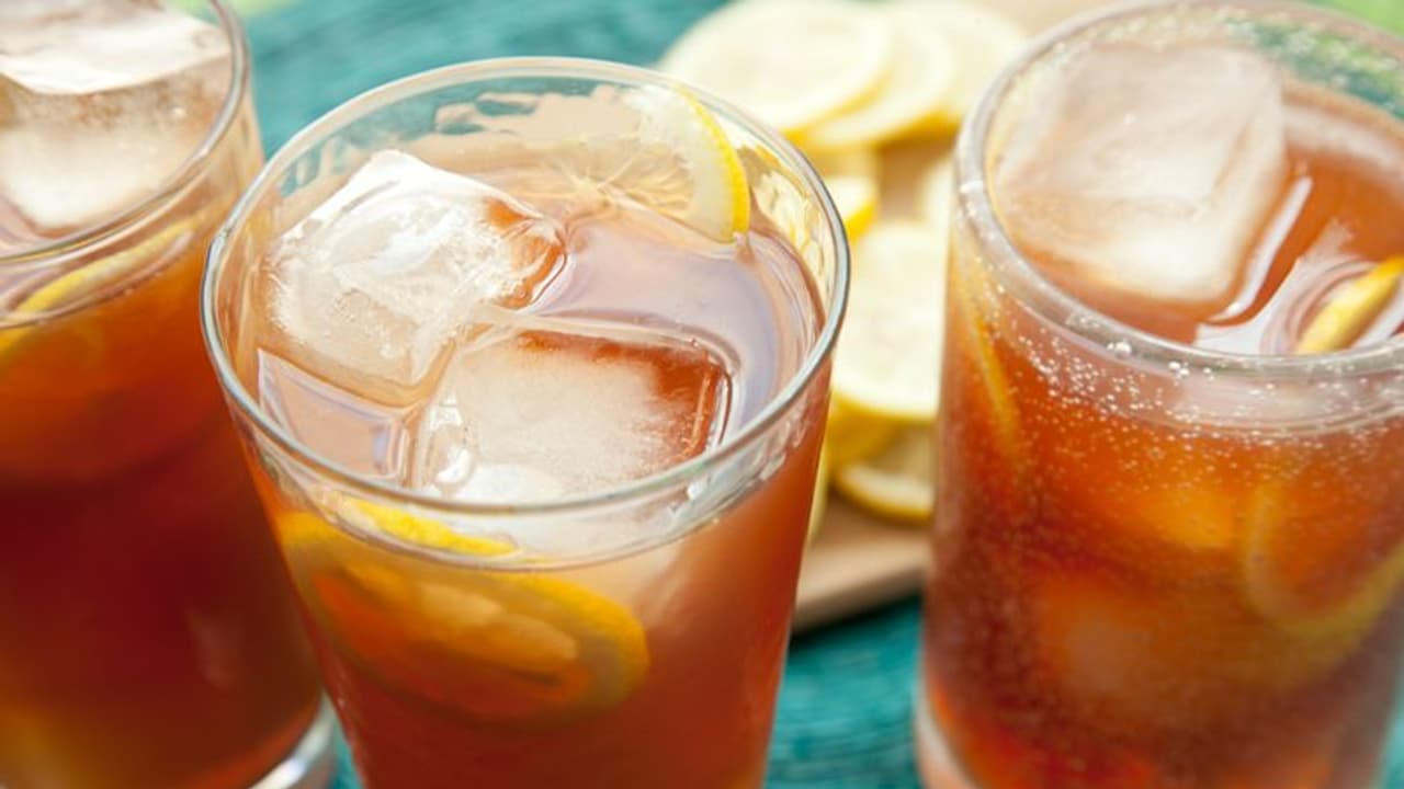 'ഐസ് ടീ' വീട്ടിൽ തന്നെ തയ്യാറാക്കാം... 'ഐസ് ടീ' വീട്ടിൽ തന്നെ തയ്യാറാക്കാം...