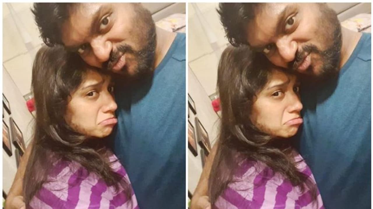 ലൂഡോയിൽ തോൽക്കുന്നതൊന്നും വലിയ കാര്യമല്ല, സമാധാനിപ്പിച്ച് വിധു പ്രതാപ് ലൂഡോയിൽ തോൽക്കുന്നതൊന്നും വലിയ കാര്യമല്ല, സമാധാനിപ്പിച്ച് വിധു പ്രതാപ്