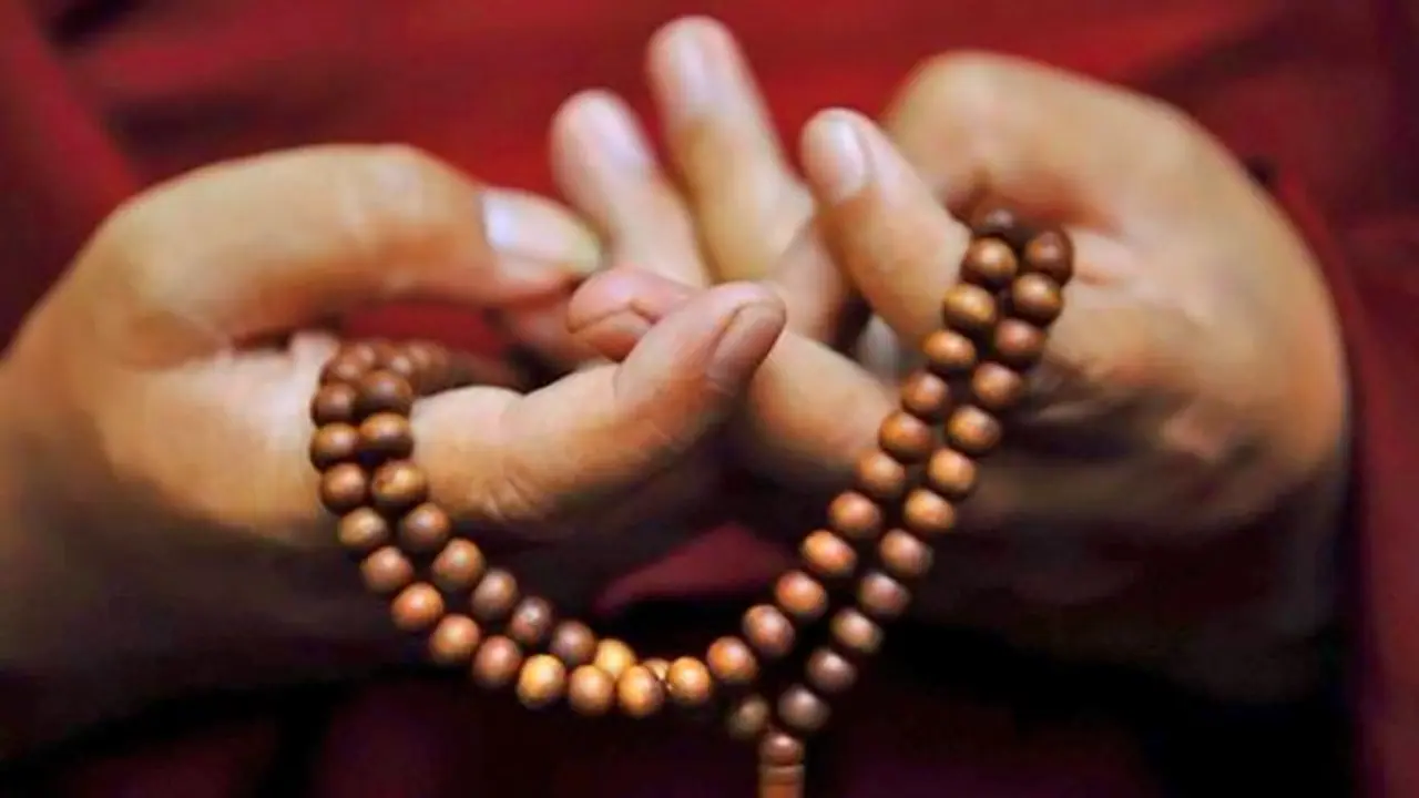 তিন হাজার বছরেরও প্রাচীণ এই বৈদিক মহামন্ত্রের অকল্পনীয় ক্ষমতা, যে কোনও বিপদ থেকে রক্ষা করে এই মন্ত্র তিন হাজার বছরেরও প্রাচীণ এই বৈদিক মহামন্ত্রের অকল্পনীয় ক্ষমতা, যে কোনও বিপদ থেকে রক্ষা করে এই মন্ত্র