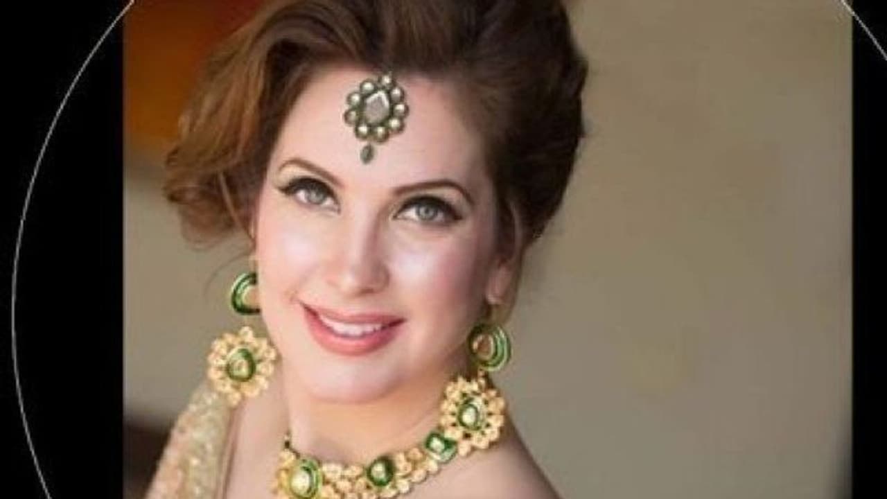 पाकिस्तान की सियासत में 'सेक्स बम' फोड़ने वाली अमेरिकी ब्लॉगर सिंथिया को देश छोड़ने का फरमान