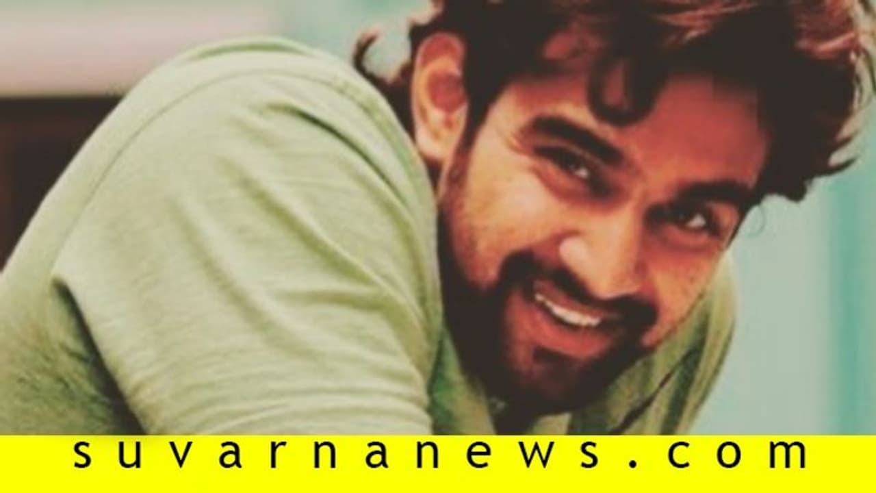 ಮಧುಗಿರಿಯ ಹುಟ್ಟೂರಿನಲ್ಲಿ ಚಿರಂಜೀವಿ ಅಂತ್ಯಕ್ರಿಯೆ ಮಧುಗಿರಿಯ ಹುಟ್ಟೂರಿನಲ್ಲಿ ಚಿರಂಜೀವಿ ಅಂತ್ಯಕ್ರಿಯೆ