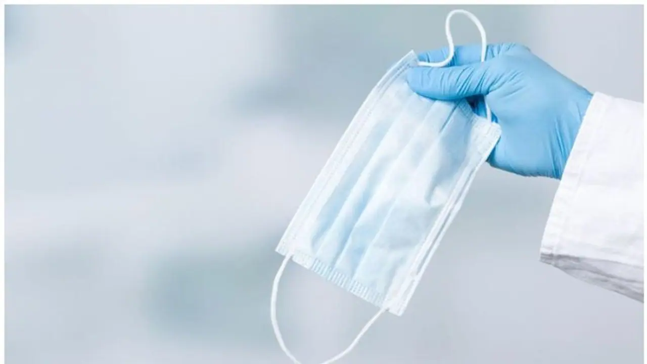 विमान यात्रा के दौरान अब फेस मास्क लगाना अनिवार्य नहीं, न लगेगा जुर्माना, नागरिक उड्डयन मंत्रालय ने दिया आदेश विमान यात्रा के दौरान अब फेस मास्क लगाना अनिवार्य नहीं, न लगेगा जुर्माना, नागरिक उड्डयन मंत्रालय ने दिया आदेश