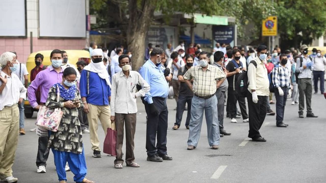 লকডাউনের ১০৫তম দিনে করোনা সংক্রমণে বিশ্বে তৃতীয় ভারত, মৃতের সংখ্যা ছাড়িয়েছে ২০ হাজার লকডাউনের ১০৫তম দিনে করোনা সংক্রমণে বিশ্বে তৃতীয় ভারত, মৃতের সংখ্যা ছাড়িয়েছে ২০ হাজার