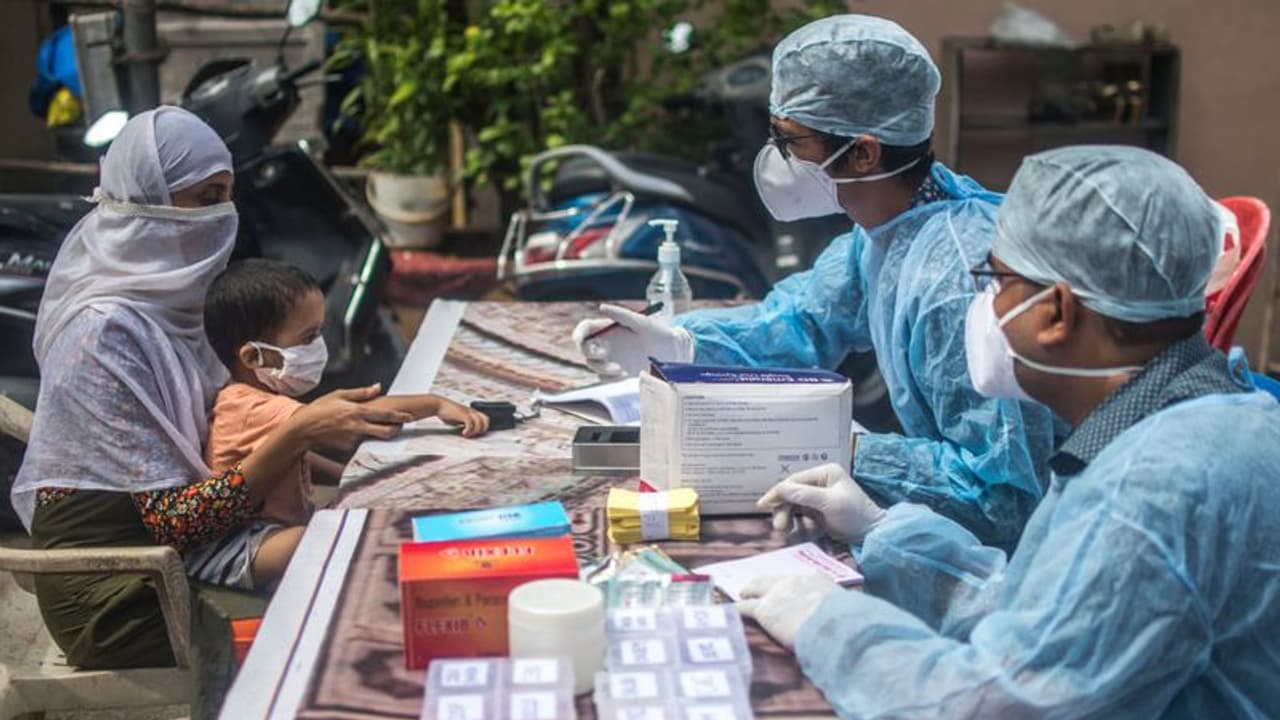 രാജ്യത്ത് ആശങ്കയായി കൊവിഡ് രോഗികളുടെ വര്ധന, മഹാരാഷ്ട്രയിൽ മാത്രം ഇന്ന് 149 മരണം രാജ്യത്ത് ആശങ്കയായി കൊവിഡ് രോഗികളുടെ വര്ധന, മഹാരാഷ്ട്രയിൽ മാത്രം ഇന്ന് 149 മരണം