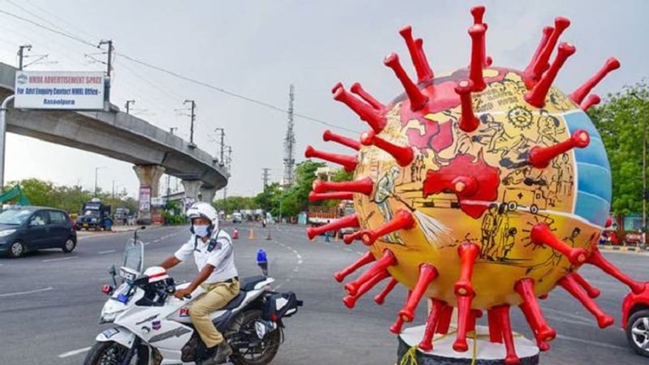 తెలంగాణాలో లాక్ డౌన్ పొడిగించాలంటూ హైకోర్టులో పిల్, ఇంకాసేపట్లో విచారణ తెలంగాణాలో లాక్ డౌన్ పొడిగించాలంటూ హైకోర్టులో పిల్, ఇంకాసేపట్లో విచారణ