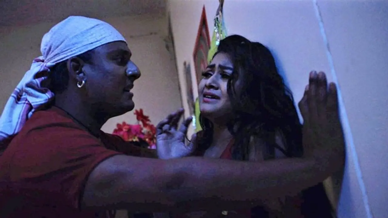 मोनालिसा के बाद अब ये भोजपुरी एक्ट्रेस बनी 'डायन' सामने आया फर्स्ट लुक मोनालिसा के बाद अब ये भोजपुरी एक्ट्रेस बनी 'डायन' सामने आया फर्स्ट लुक