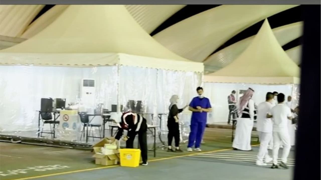 കുവൈത്തില് കര്ഫ്യൂ സമയത്തും പള്ളികളില് നമസ്കാരത്തിനെത്താം കുവൈത്തില് കര്ഫ്യൂ സമയത്തും പള്ളികളില് നമസ്കാരത്തിനെത്താം