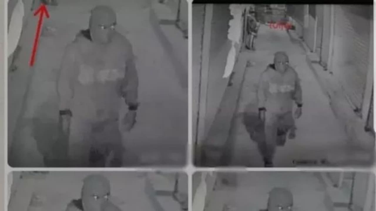 దొంగ ముందు జాగ్రత్త.. పీపీఈ కిట్ వేసుకొని మరీ.. దొంగ ముందు జాగ్రత్త.. పీపీఈ కిట్ వేసుకొని మరీ..