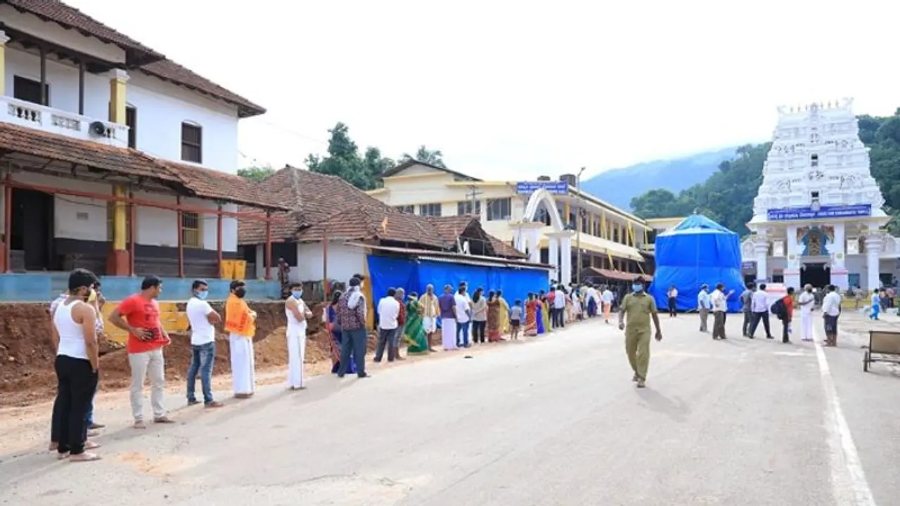 ಅಕ್ರಮ ಎಸಗಿದ ವೆಬ್ಸೈಟ್ಗೆ ಕುಕ್ಕೆ ದೇವಳ ಆನ್ಲೈನ್ ಸೇವೆಗೆ ಅವಕಾಶ ಅಕ್ರಮ ಎಸಗಿದ ವೆಬ್ಸೈಟ್ಗೆ ಕುಕ್ಕೆ ದೇವಳ ಆನ್ಲೈನ್ ಸೇವೆಗೆ ಅವಕಾಶ