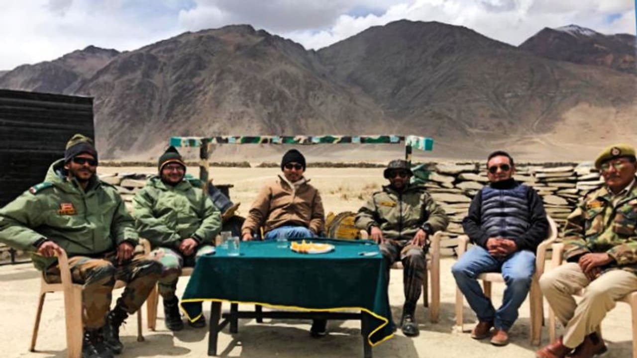 ভারতের ৩৭২৪৪ বর্গ কিমি দখল করে নিয়েছিল চিন, শোরগোল ফেলে দিলেন লাদাখের সাংসদ ভারতের ৩৭২৪৪ বর্গ কিমি দখল করে নিয়েছিল চিন, শোরগোল ফেলে দিলেন লাদাখের সাংসদ