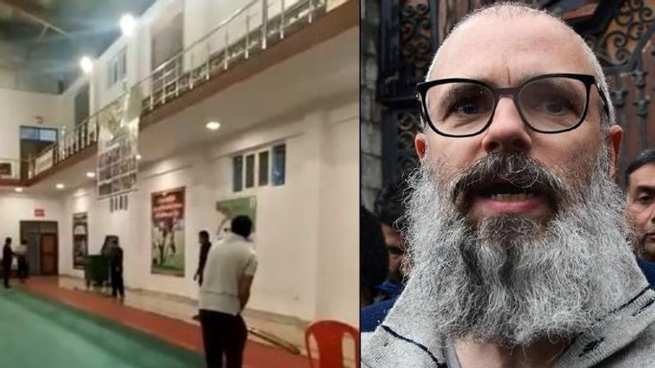 ക്വാറന്റീന് കേന്ദ്രത്തിലെ ക്രിക്കറ്റ് കളി: വീഡിയോ പങ്കുവെച്ച് ഒമര് അബ്ദുള്ള ക്വാറന്റീന് കേന്ദ്രത്തിലെ ക്രിക്കറ്റ് കളി: വീഡിയോ പങ്കുവെച്ച് ഒമര് അബ്ദുള്ള