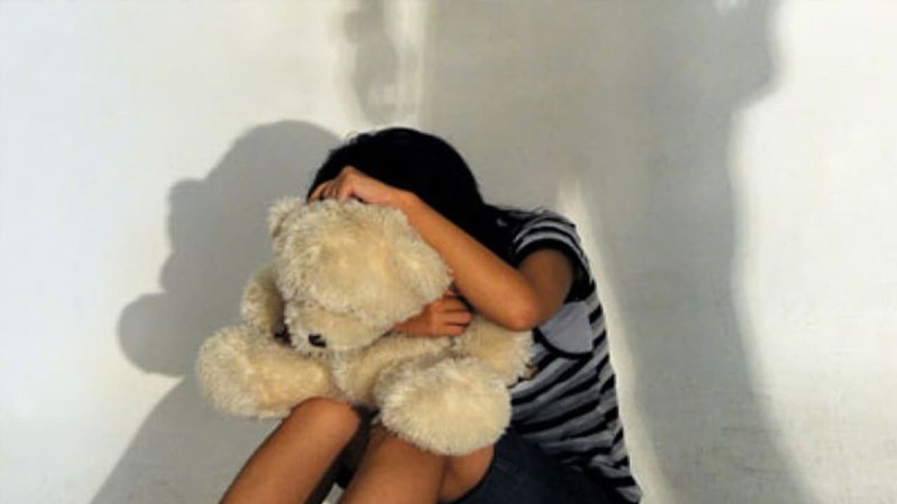 9 ാം ക്ലാസുകാരിക്ക് വയറുവേദന, പരിശോധിച്ചപ്പോൾ ഗർഭിണി; 14 കാരൻ ബെസ്റ്റ് ഫ്രണ്ട് അറസ്റ്റിൽ, സംഭവം പത്തനംതിട്ടയിൽ 9 ാം ക്ലാസുകാരിക്ക് വയറുവേദന, പരിശോധിച്ചപ്പോൾ ഗർഭിണി; 14 കാരൻ ബെസ്റ്റ് ഫ്രണ്ട് അറസ്റ്റിൽ, സംഭവം പത്തനംതിട്ടയിൽ