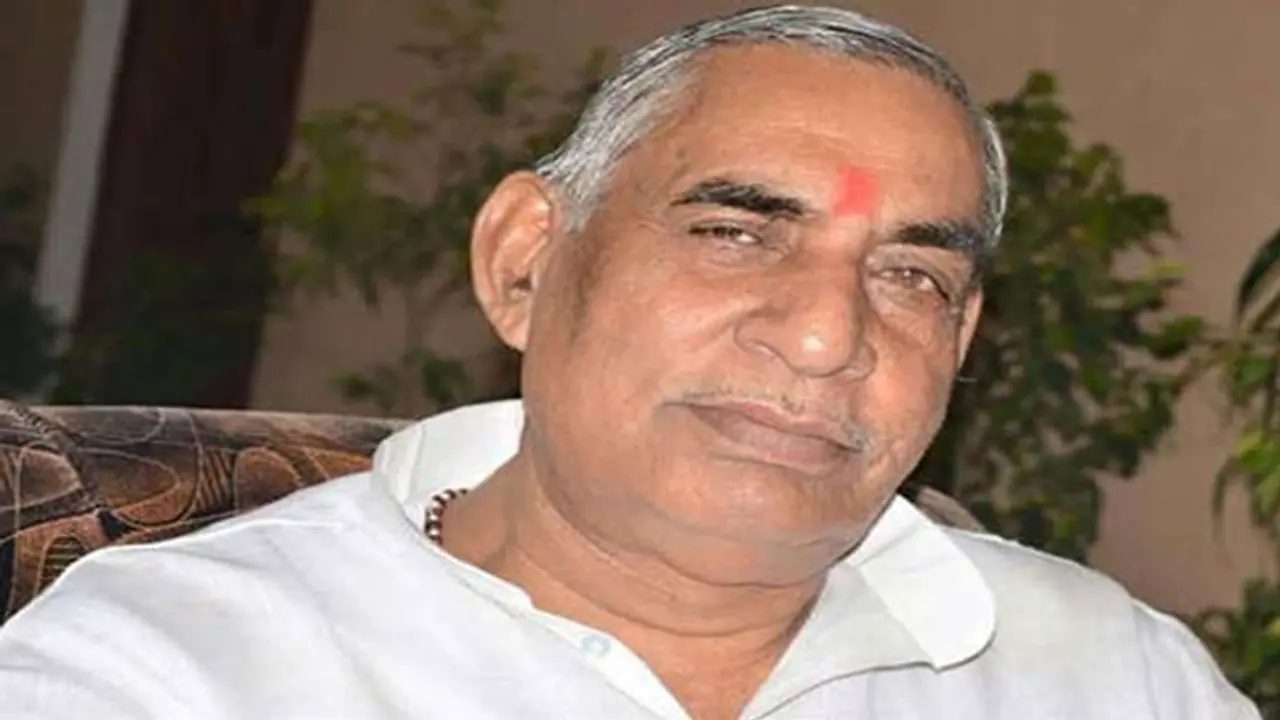 दिग्गज सपा नेता व पूर्व मंत्री पारसनाथ यादव का निधन, लम्बे समय से कैंसर से थे पीड़ित दिग्गज सपा नेता व पूर्व मंत्री पारसनाथ यादव का निधन, लम्बे समय से कैंसर से थे पीड़ित