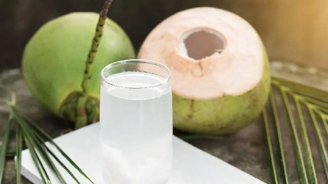 കരിക്കിൻ വെള്ളത്തിനുണ്ട് ഈ നാല് ഗുണങ്ങൾ