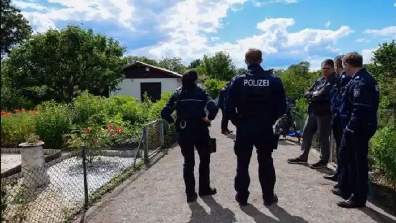 पैरामिलिट्री टेररिस्ट्र ग्रुप बनाने के आरोपी दो पूर्व सैनिक अरेस्ट, यमन युद्ध के लिए तैयार कर रहे थे फोर्स पैरामिलिट्री टेररिस्ट्र ग्रुप बनाने के आरोपी दो पूर्व सैनिक अरेस्ट, यमन युद्ध के लिए तैयार कर रहे थे फोर्स