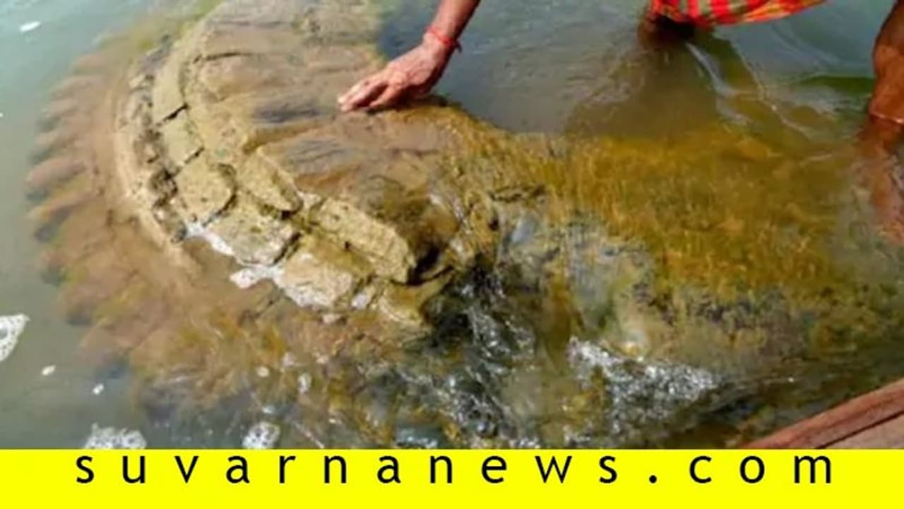 ನದಿಯೊಳಗಿಂದ ಅಚಾನಕ್ಕಾಗಿ ಪ್ರತ್ಯಕ್ಷವಾಯ್ತು 500 ವರ್ಷ ಹಳೆಯ ವಿಷ್ಣು ದೇವಸ್ಥಾನ!