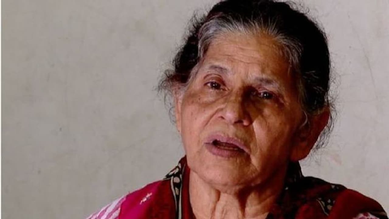 വൃദ്ധയായ അമ്മയെ ഉപേക്ഷിച്ച് മകന് വീടുവിട്ട സംഭവം; വനിതാ കമ്മീഷൻ കേസെടുത്തു വൃദ്ധയായ അമ്മയെ ഉപേക്ഷിച്ച് മകന് വീടുവിട്ട സംഭവം; വനിതാ കമ്മീഷൻ കേസെടുത്തു